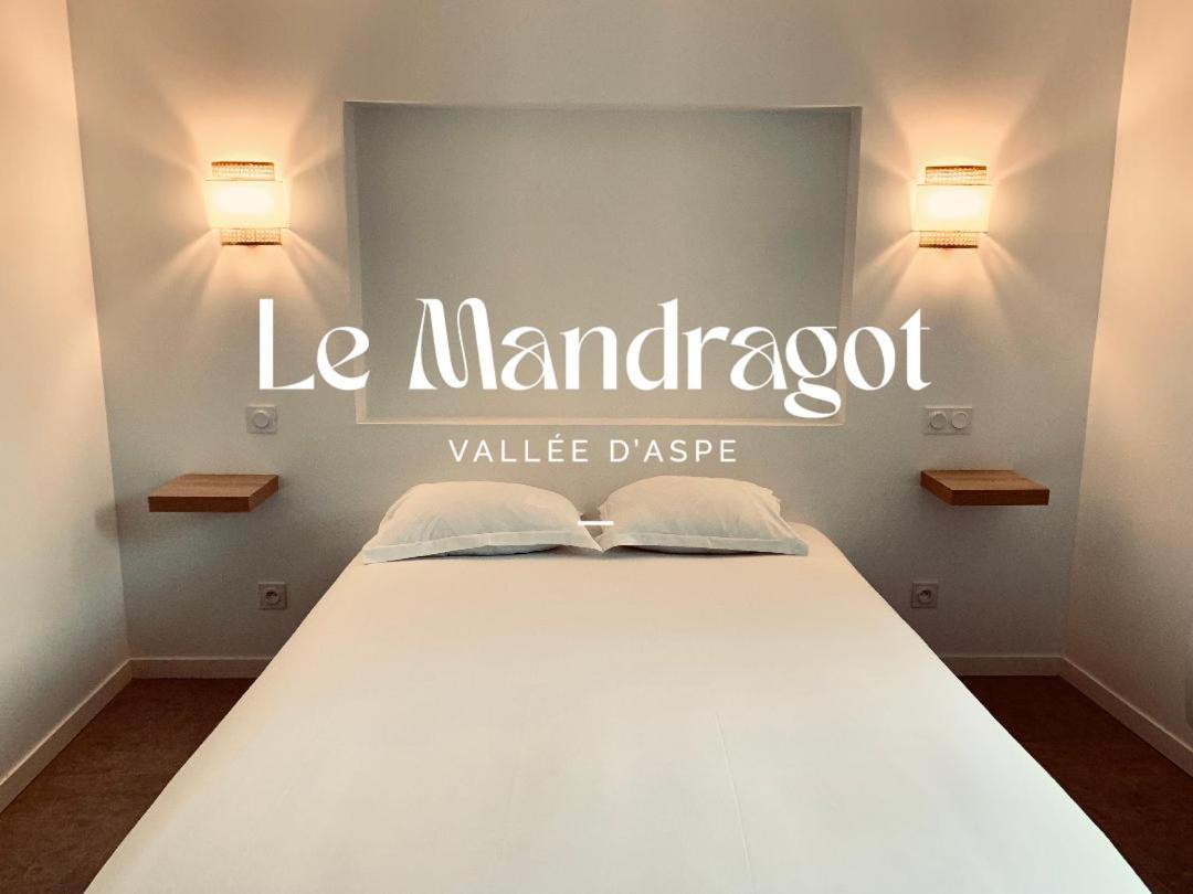Le Mandragot Aparthotel Bedous Exteriör bild