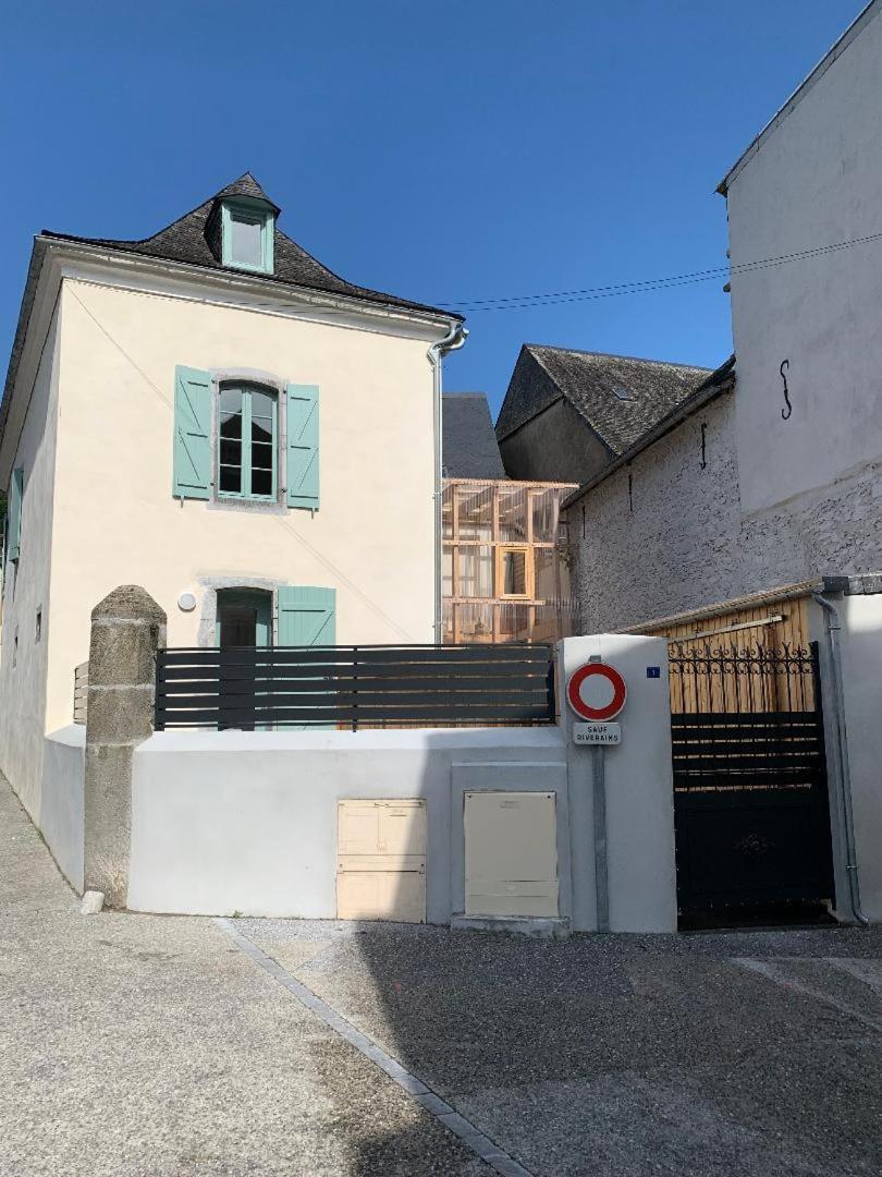 Le Mandragot Aparthotel Bedous Exteriör bild